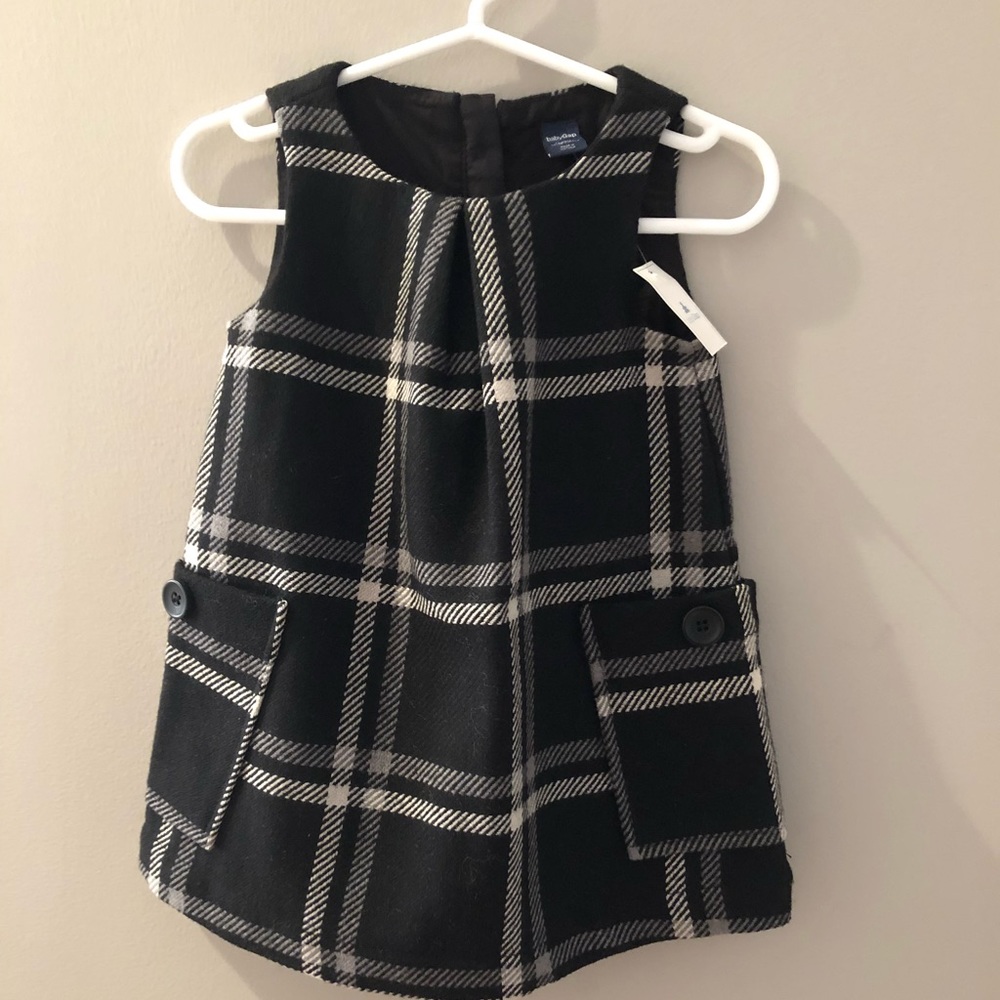 ***NWT*** beautiful Gap winter dress